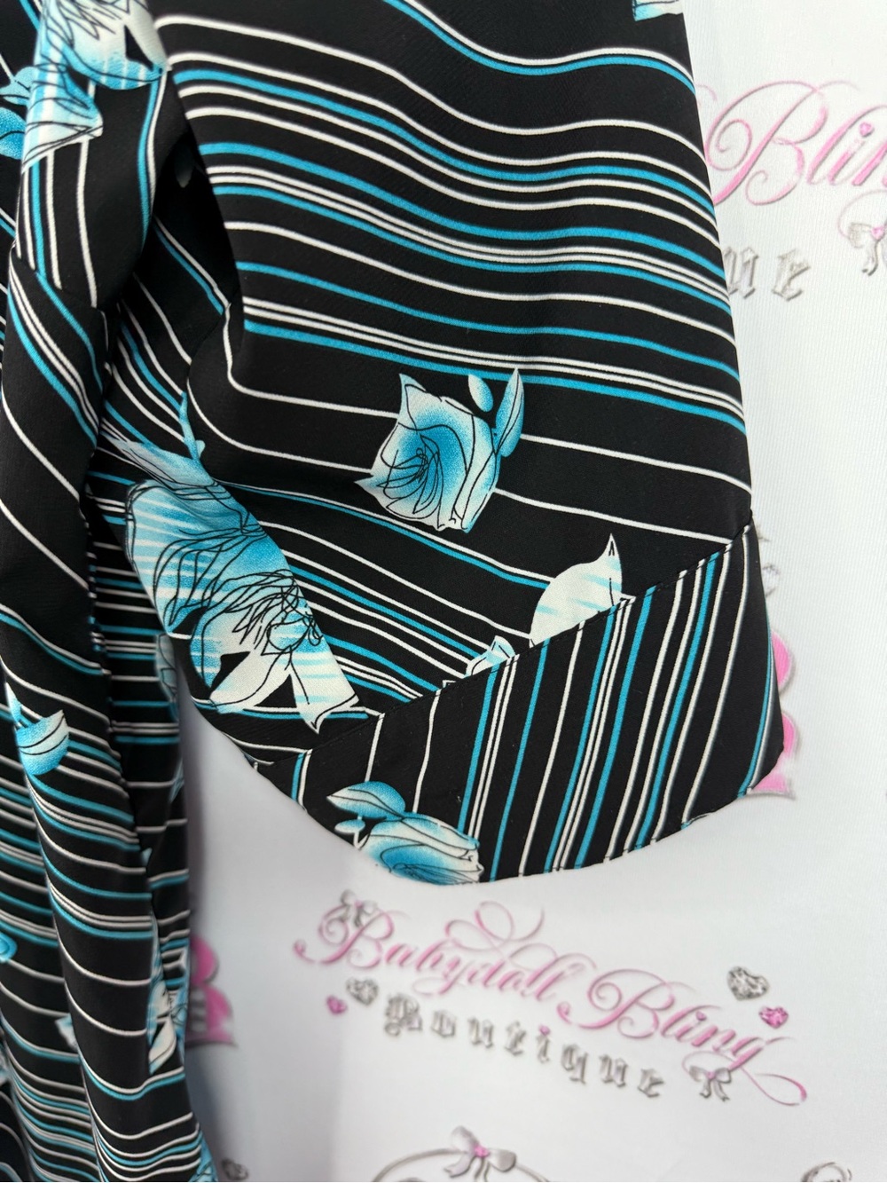 Penningtons shirt y2k Black Button-Down Top with Teal Floral Print - Picture 4 of 10